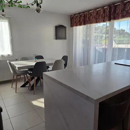 T3 Cosy Ajaccio (Corsica)